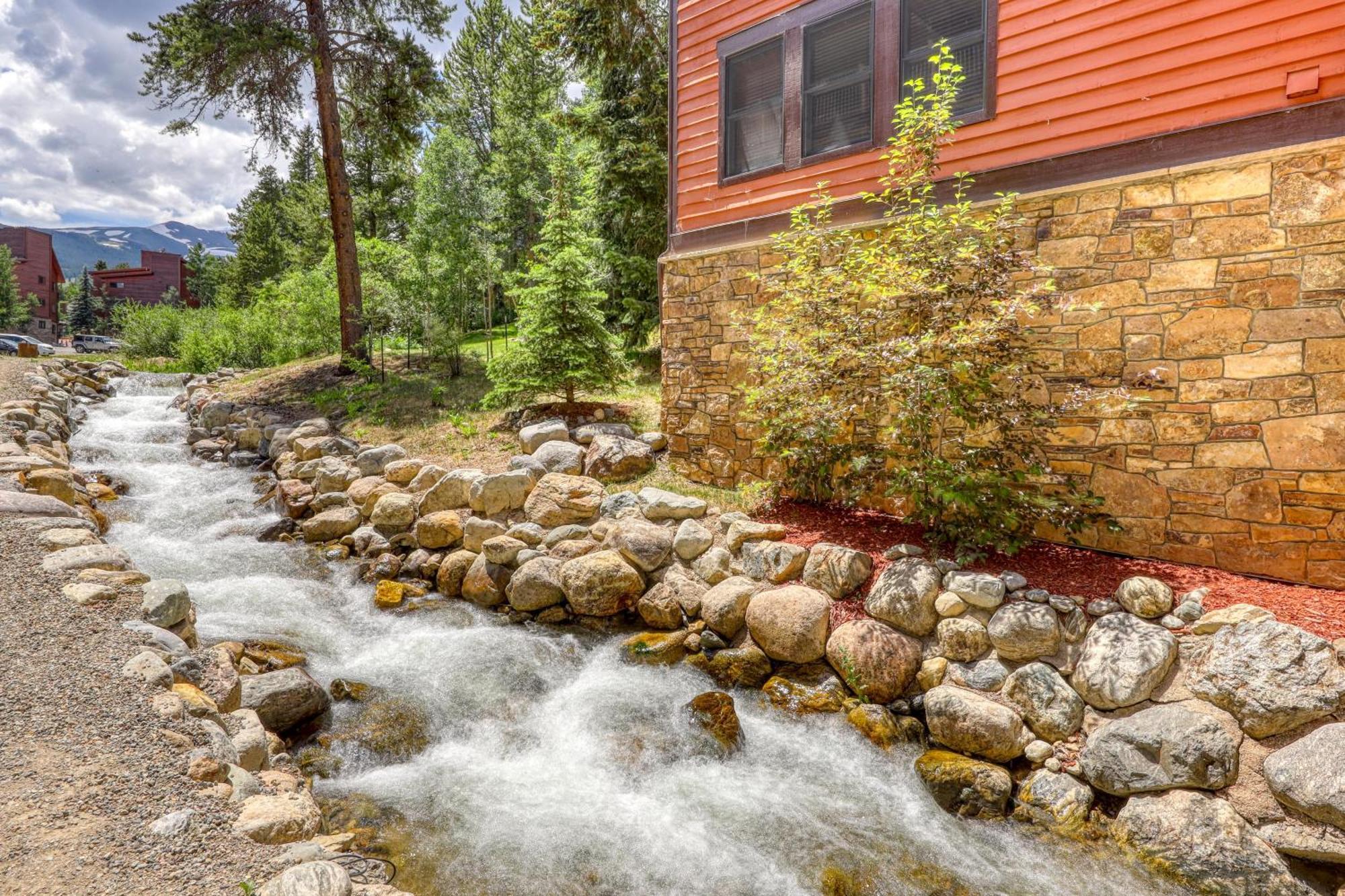 Ajs Outpost - Ski-In Condo - Fireplace & Hot Tub Breckenridge Exterior photo